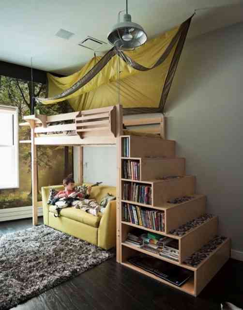 Em um pequeno espaço, este quarto permite mil e uma estripulias... Vivas os pequenos!