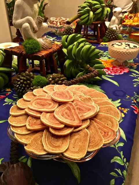 Vejam que linda a "apresentação" do bolo de rolo!