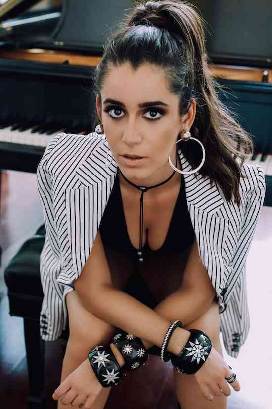 UM Grande Talento Internacional NINA Joory