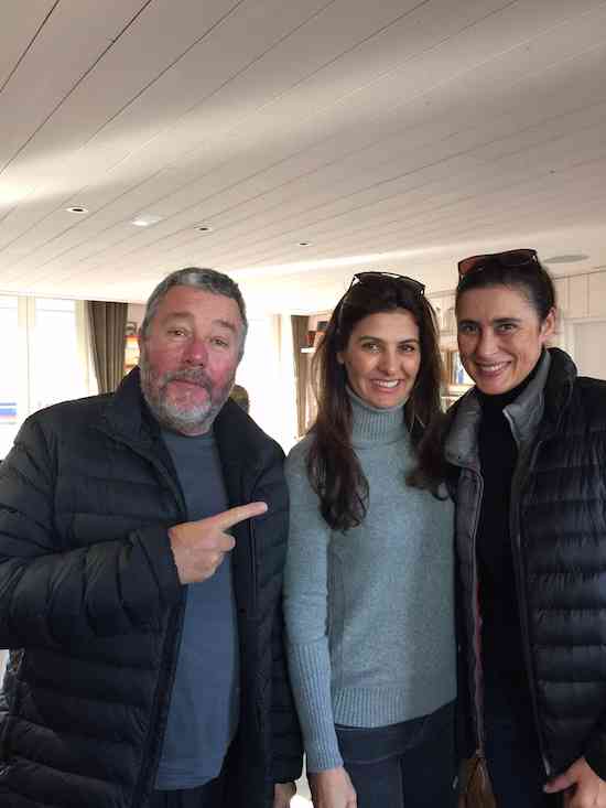 UM Restaurante Incrível NO Marché AU Puces EM Paris