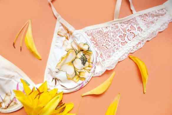 Super femininas, todas as peças têm detalhe em renda: maravilha!
