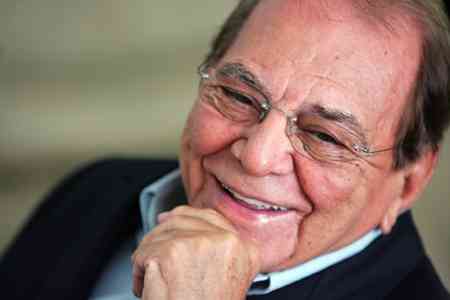 VALE A PENA VER DE Novo: Entrevista COM O Grande Professor IVO Pitanguy