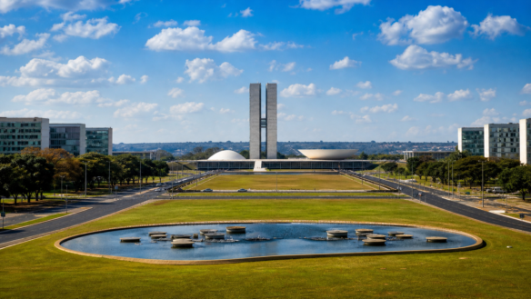 Imagem editorial de Brasília moderna e arquitetônica